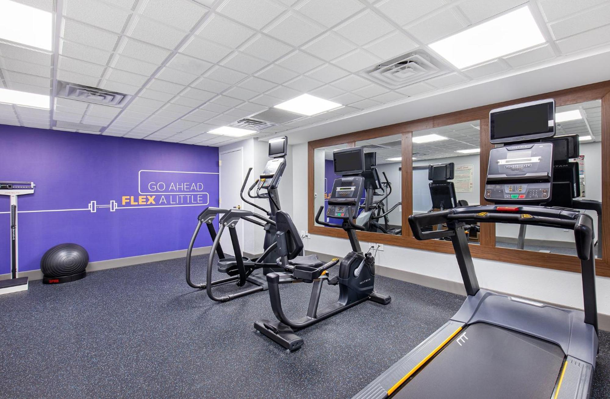 Holiday Inn Express Hurricane Mills Waverly By Ihg Dış mekan fotoğraf