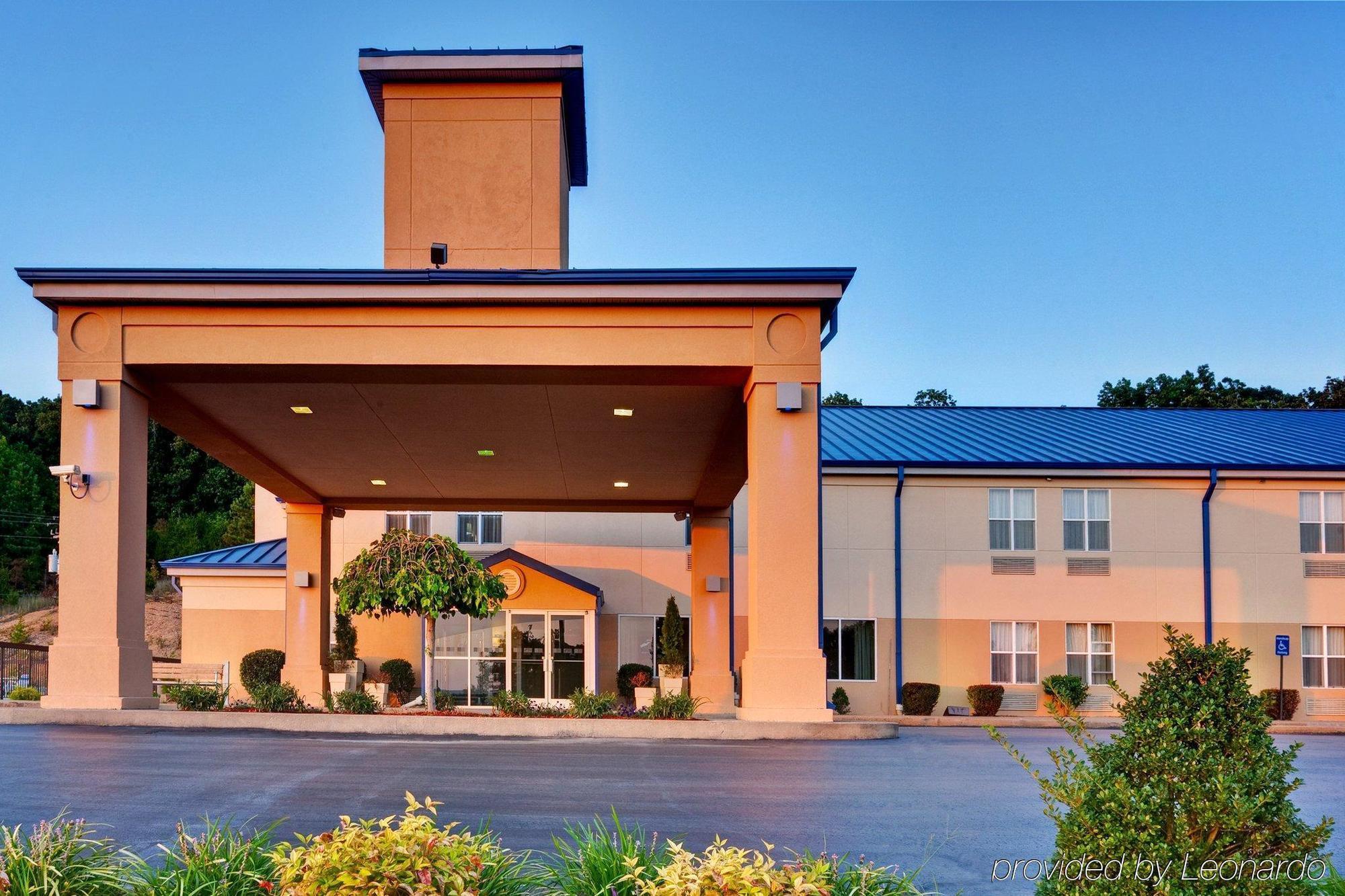 Holiday Inn Express Hurricane Mills Waverly By Ihg Dış mekan fotoğraf