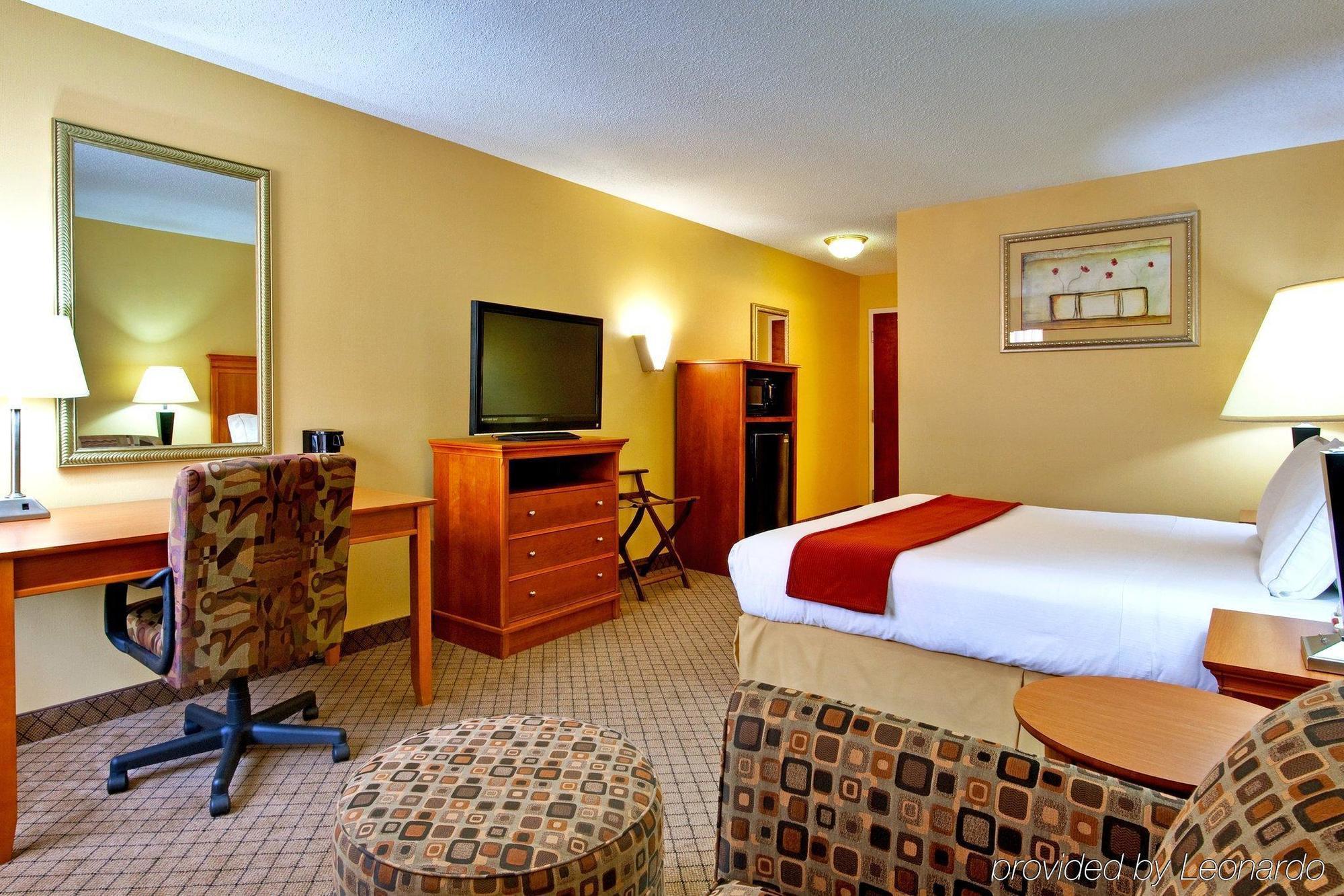 Holiday Inn Express Hurricane Mills Waverly By Ihg Dış mekan fotoğraf