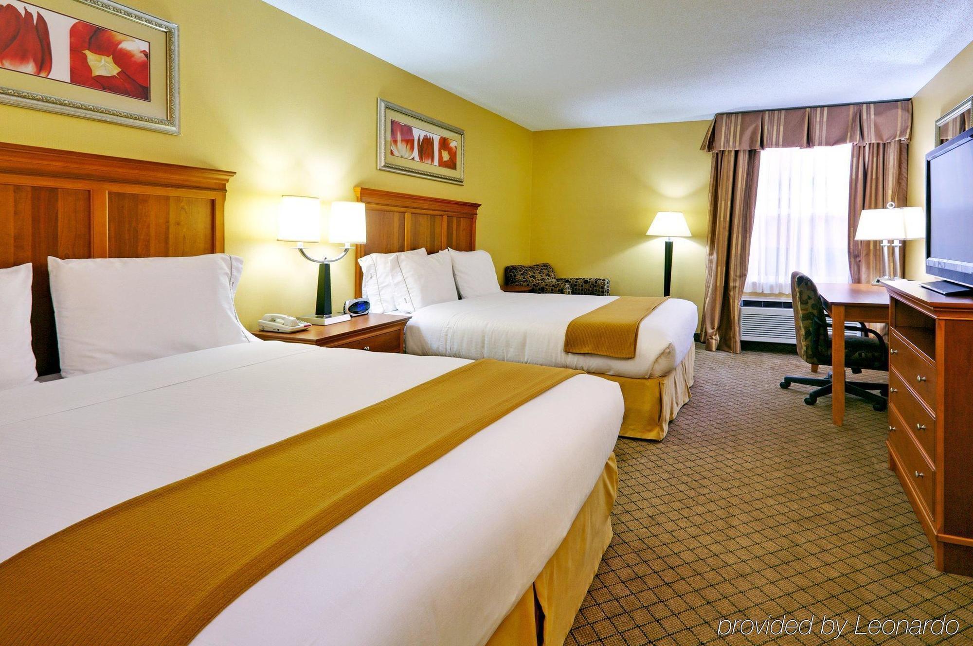 Holiday Inn Express Hurricane Mills Waverly By Ihg Oda fotoğraf