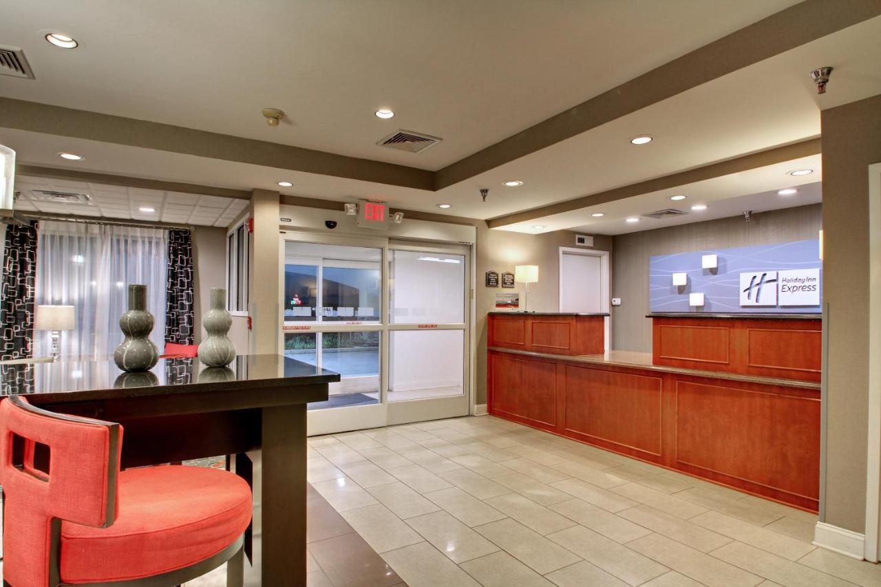 Holiday Inn Express Hurricane Mills Waverly By Ihg Dış mekan fotoğraf