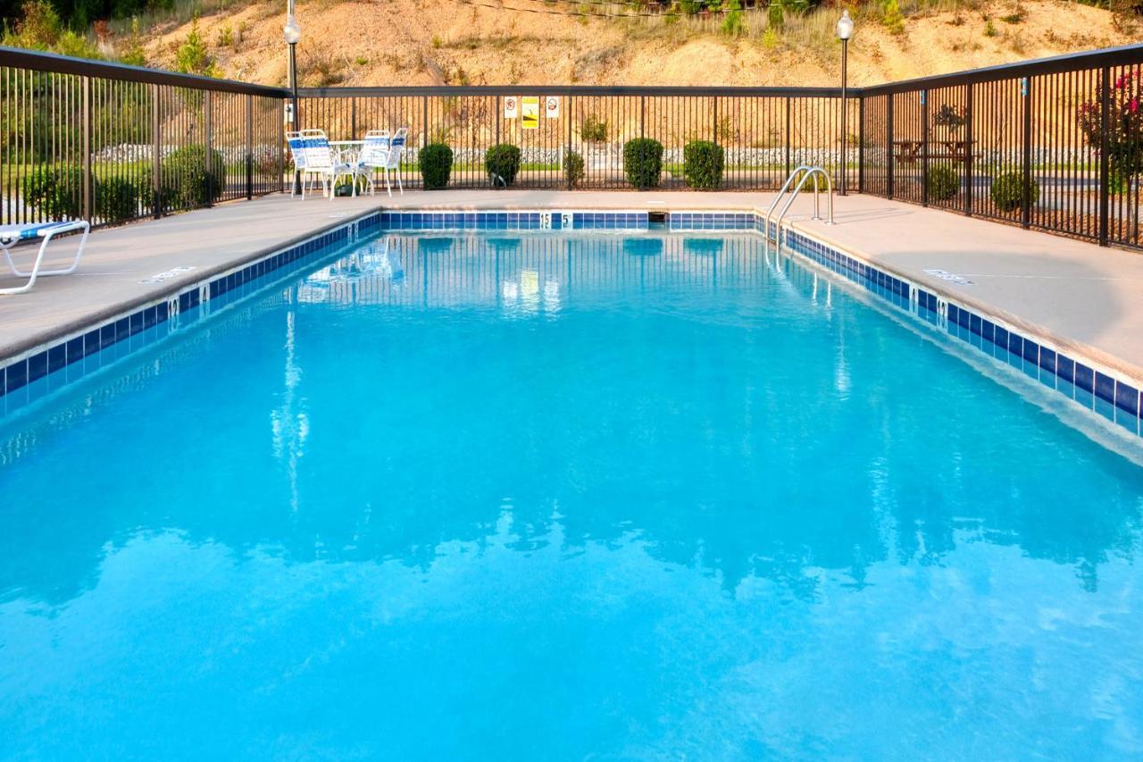Holiday Inn Express Hurricane Mills Waverly By Ihg Dış mekan fotoğraf