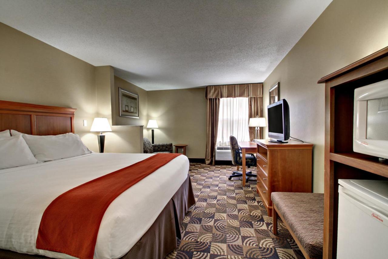 Holiday Inn Express Hurricane Mills Waverly By Ihg Dış mekan fotoğraf